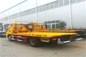 镇远附近拖车救援搭电